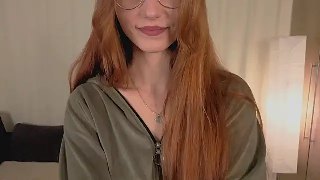 Snapshot of RachelColli chatting on December 3, 2025, 1:43 pm RachelColli online show from December 3, 2025, 1:43 pm