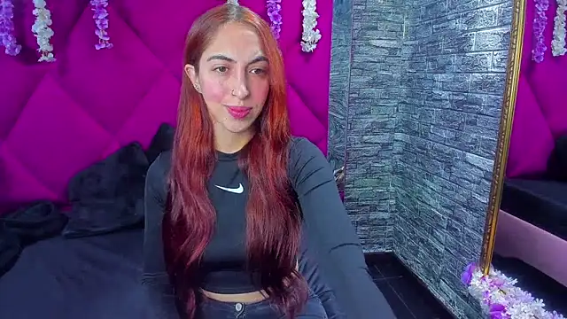 Snapshot of MariamGray1 chatting on December 22, 2025, 8:31 pm MariamGray1 online show from December 22, 2025, 8:31 pm