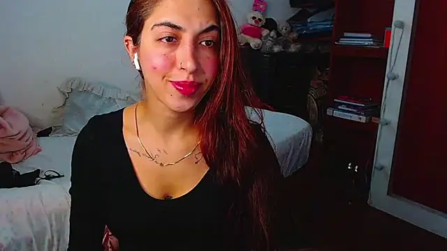 Snapshot of MariamGray1 chatting on January 17, 2026, 9:40 pm MariamGray1 online show from January 17, 2026, 9:40 pm