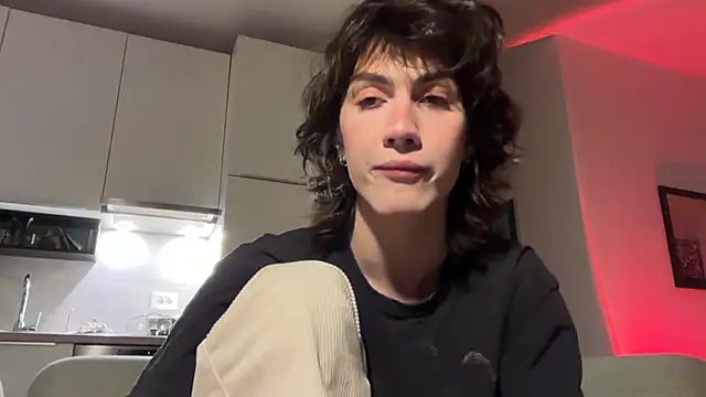 kira yoshika9e online show from March 11, 2026, 12:26 am