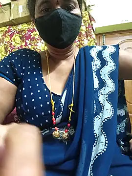 Snapshot of hot-telugu-queen chatting on October 23, 2025, 8:24 am hot-telugu-queen online show from October 23, 2025, 8:24 am