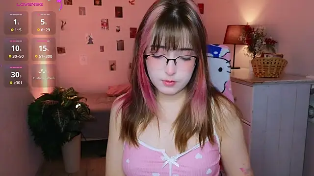 Soffi Toffi online show from April 19, 2026, 8:37 am