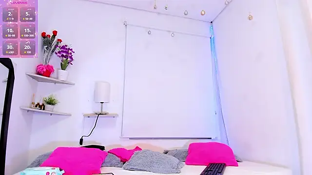 Snapshot of isa_taylorr_ chatting on December 3, 2025, 12:15 pm isa taylorr online show from December 3, 2025, 12:15 pm