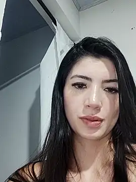 sarabeth3342 online show from October 20, 2025, 10:54 pm