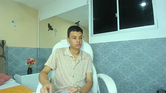 Xavier Fox    online show from October 24, 2025, 3:05 am