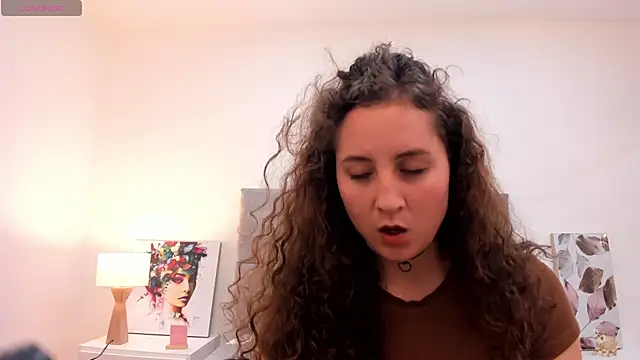 SharonMartini online show from October 25, 2025, 11:49 pm