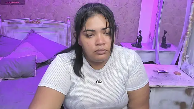 Snapshot of Sara_clk chatting on April 20, 2026, 6:20 pm Sara clk online show from April 20, 2026, 6:20 pm