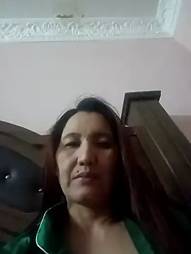 Bigtitsass81 online show from November 4, 2025, 6:01 pm