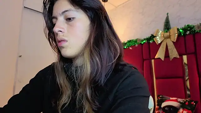 moon winy online show from December 18, 2025, 11:25 am