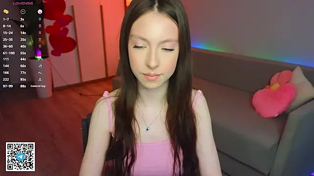 Yasmin Kass online show from February 17, 2026, 7:05 am