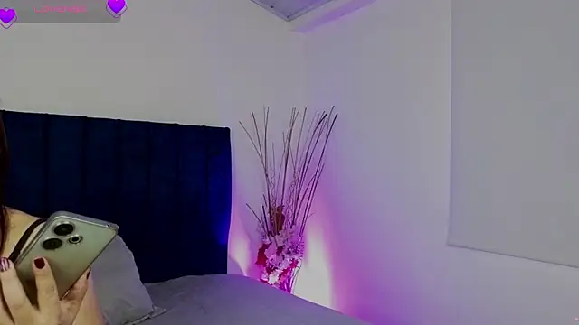 Snapshot of RubieBlaze chatting on November 26, 2025, 7:25 pm RubieBlaze online show from November 26, 2025, 7:25 pm