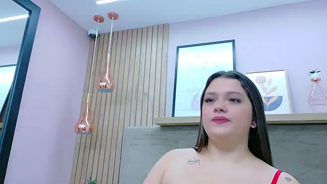 Tessa Stone online show from November 13, 2025, 2:37 am