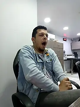 Snapshot of Master_Connor_BDSM chatting on October 28, 2025, 3:11 pm Master Connor BDSM online show from October 28, 2025, 3:11 pm