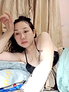 Snapshot of Ana-love2025 chatting on December 5, 2025, 2:15 pm Ana-love2025 online show from December 5, 2025, 2:15 pm