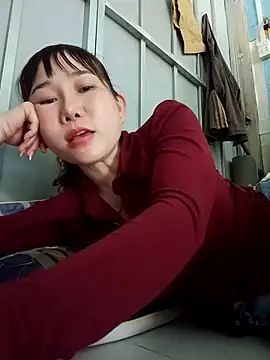 Snapshot of Ana-love2025 chatting on October 28, 2025, 2:23 am Ana-love2025 online show from October 28, 2025, 2:23 am