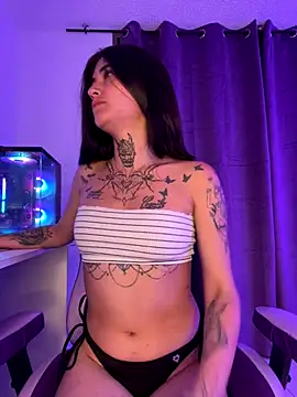 Snapshot of Maiaaa_11 chatting on December 14, 2025, 3:35 am Maiaaa 11 online show from December 14, 2025, 3:35 am