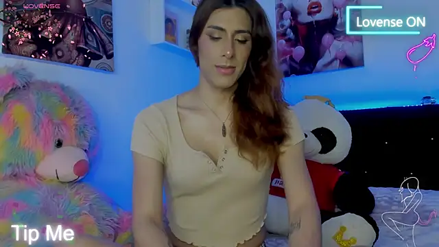 Ariadnne16 online show from May 5, 2026, 9:51 pm
