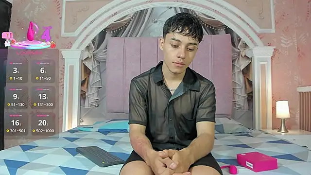 Dani rivass  online show from October 17, 2025, 11:23 am