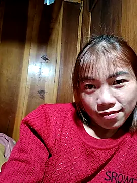 Snapshot of omai-ngot chatting on November 19, 2025, 1:33 pm omai-ngot online show from November 19, 2025, 1:33 pm