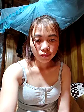 Snapshot of omai-ngot chatting on November 6, 2025, 4:11 pm omai-ngot online show from November 6, 2025, 4:11 pm