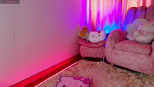 Lunaira Deep online show from November 8, 2025, 5:16 pm