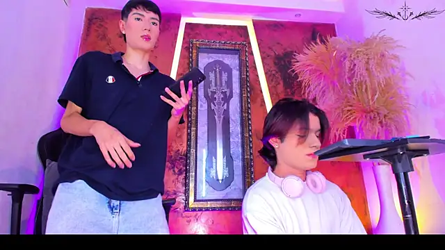 KingTokiio online show from October 18, 2025, 4:36 am