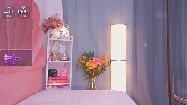 ElodieRousse  online show from February 27, 2026, 7:14 pm