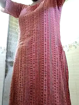 Snapshot of Zisha- chatting on November 17, 2025, 7:45 am Zisha- online show from November 17, 2025, 7:45 am