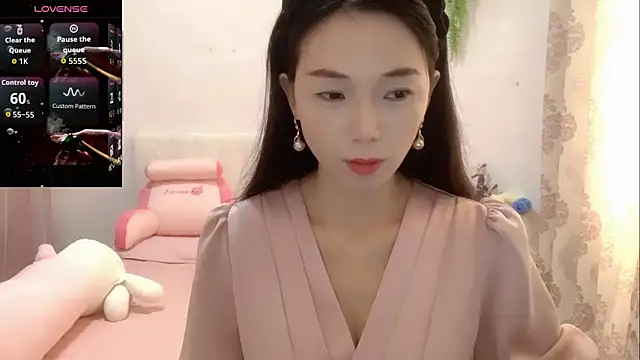 Snapshot of Keke-Baby170 chatting on November 19, 2025, 7:08 am Keke-Baby170 online show from November 19, 2025, 7:08 am