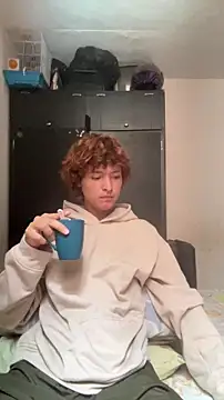 JoelnClouds online show from February 10, 2026, 7:35 pm