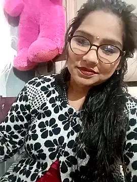 Vanshika1432 online show from November 27, 2025, 3:51 am