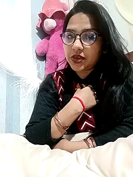 Vanshika1432 online show from November 16, 2025, 3:11 am