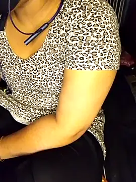 Snapshot of Priyanka-Khan chatting on July 27, 2026, 4:36 pm Priyanka-Khan online show from July 27, 2026, 4:36 pm