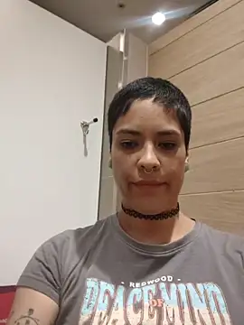 Snapshot of Natimiau chatting on November 11, 2025, 11:20 pm Natimiau online show from November 11, 2025, 11:20 pm