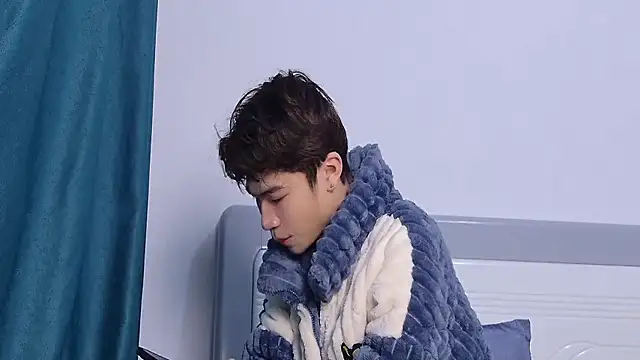 Snapshot of Stuffy-111 chatting on November 13, 2025, 11:14 am Stuffy-111 online show from November 13, 2025, 11:14 am