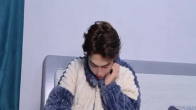 Snapshot of Stuffy-111 chatting on November 11, 2025, 12:33 pm Stuffy-111 online show from November 11, 2025, 12:33 pm