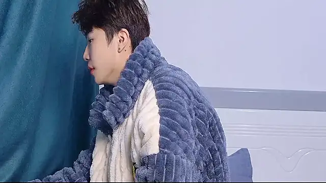 Snapshot of Stuffy-111 chatting on November 22, 2025, 10:47 am Stuffy-111 online show from November 22, 2025, 10:47 am