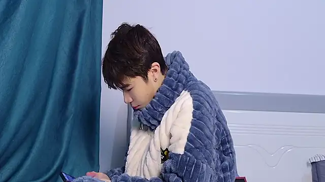 Snapshot of Stuffy-111 chatting on November 18, 2025, 11:13 am Stuffy-111 online show from November 18, 2025, 11:13 am