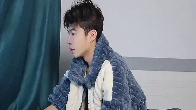 Snapshot of Stuffy-111 chatting on November 10, 2025, 7:52 pm Stuffy-111 online show from November 10, 2025, 7:52 pm