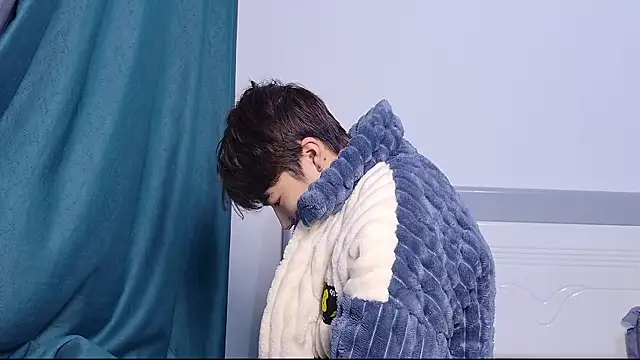 Snapshot of Stuffy-111 chatting on November 25, 2025, 11:21 am Stuffy-111 online show from November 25, 2025, 11:21 am