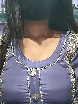 Snapshot of sardarni_001 chatting on October 28, 2025, 5:56 pm sardarni 001 online show from October 28, 2025, 5:56 pm