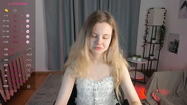 DreamSinder online show from November 22, 2025, 6:12 am