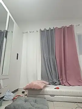 Snapshot of Your_Desires07 chatting on November 7, 2025, 3:05 pm Your Desires07 online show from November 7, 2025, 3:05 pm