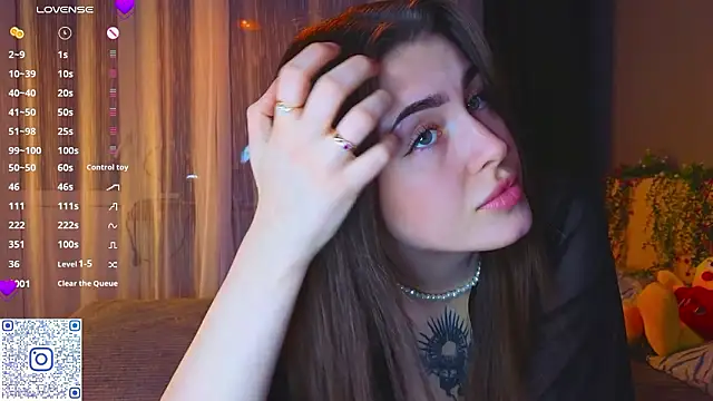 TinyMollys online show from February 5, 2026, 5:31 pm