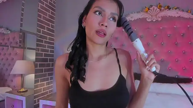 TanyaBello online show from March 11, 2026, 5:12 am