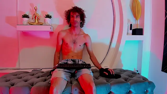 elias sn0w online show from November 22, 2025, 9:13 pm