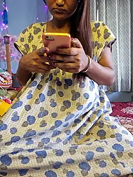 Snapshot of Desi_Maya69 chatting on June 6, 2026, 2:50 am Desi Maya69 online show from June 6, 2026, 2:50 am