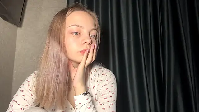 Snapshot of WrithenStub chatting on December 4, 2025, 5:12 pm WrithenStub online show from December 4, 2025, 5:12 pm