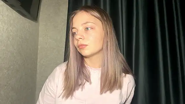 Snapshot of WrithenStub chatting on December 16, 2025, 5:17 pm WrithenStub online show from December 16, 2025, 5:17 pm