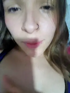 Snapshot of bambiluly chatting on November 6, 2025, 10:25 pm bambiluly online show from November 6, 2025, 10:25 pm